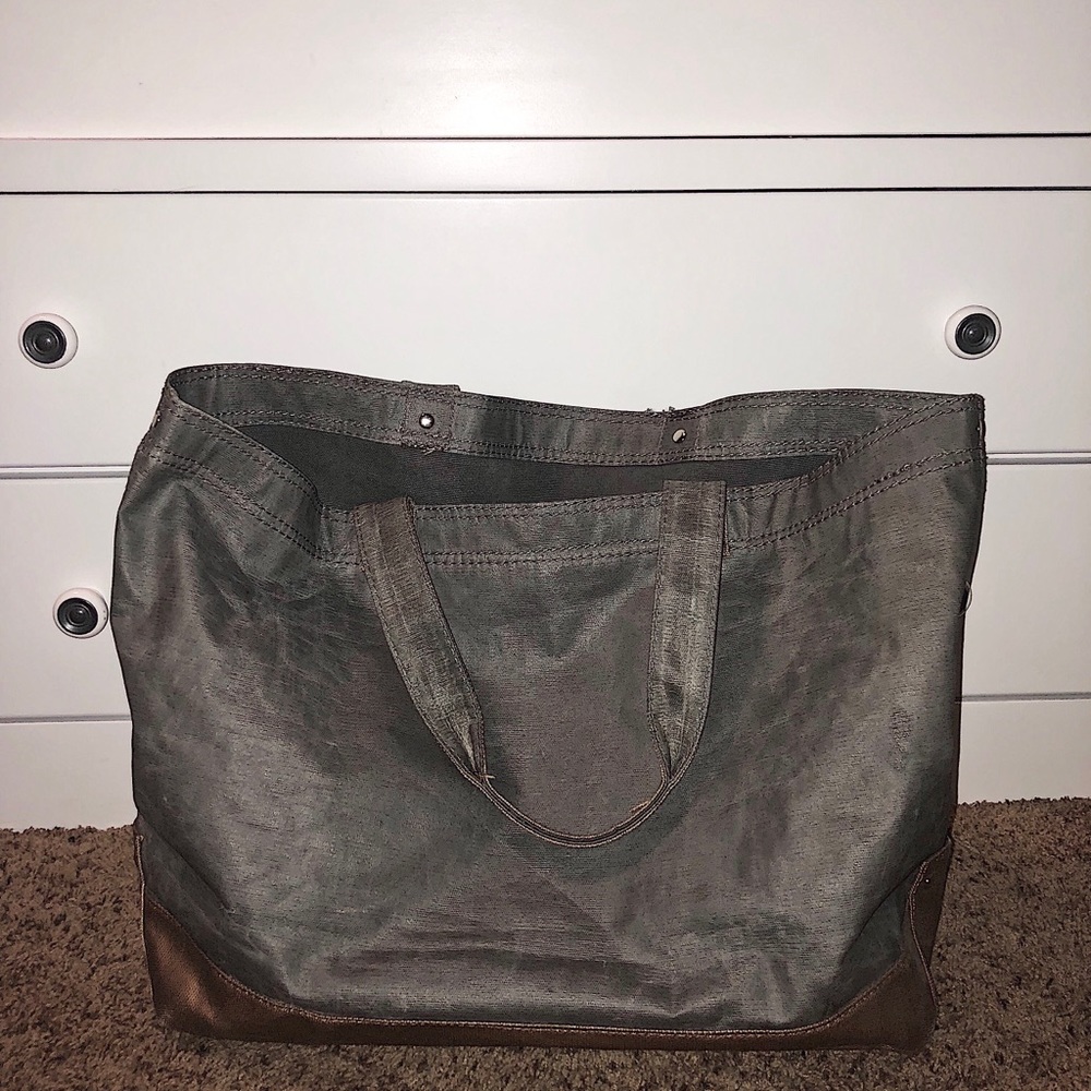 B&BW Spacious Bag
